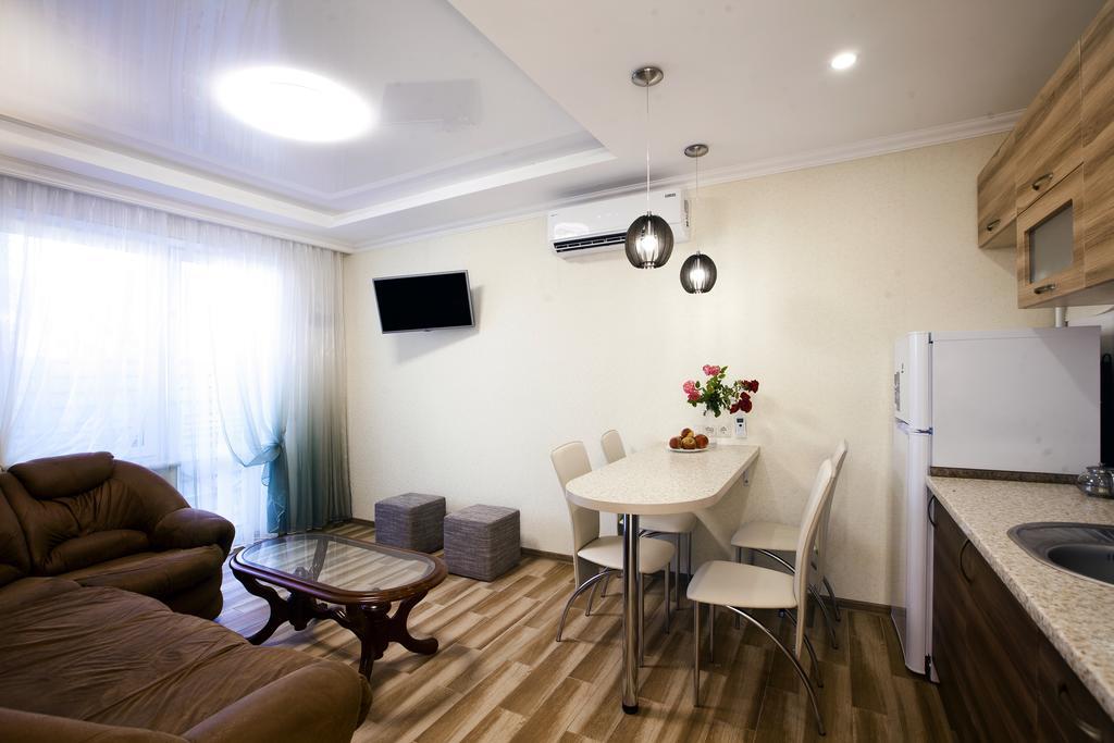 Apartamenti Mayak Apartment โอเดสซา ภายนอก รูปภาพ