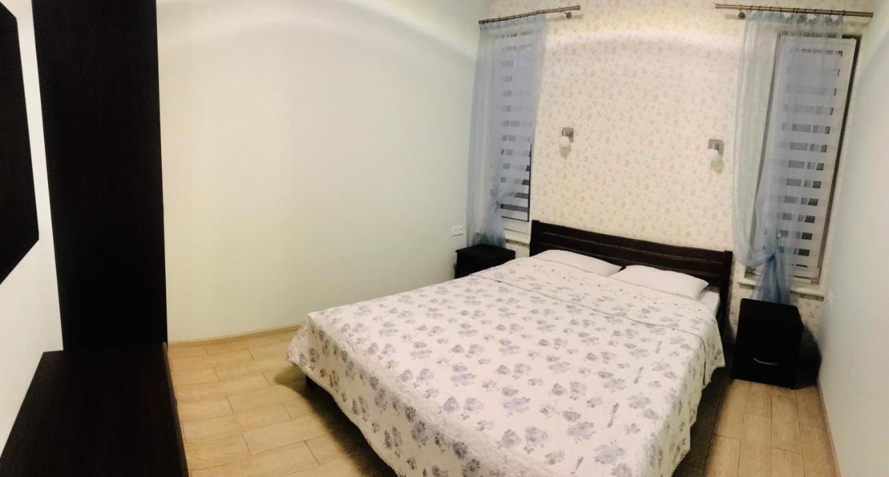 Apartamenti Mayak Apartment โอเดสซา ภายนอก รูปภาพ